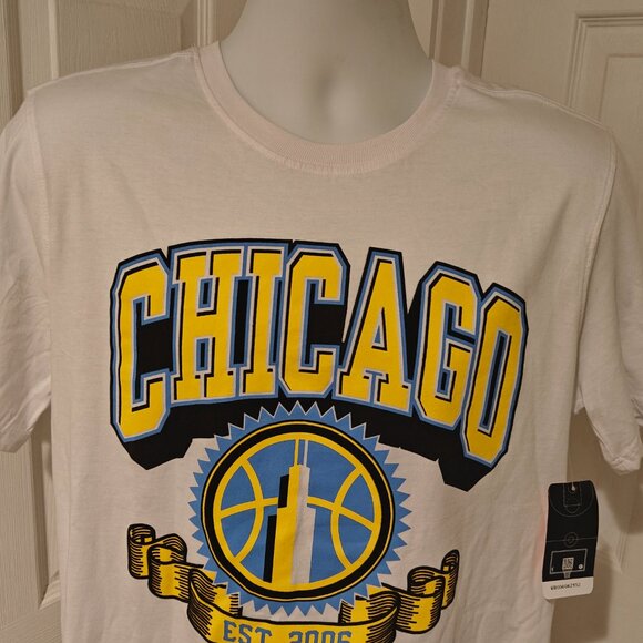 Chicago Sky White WNBA Shirt Boxy Sport NWT Size M Classics Vintage Wash T-Shirt - Picture 6 of 12